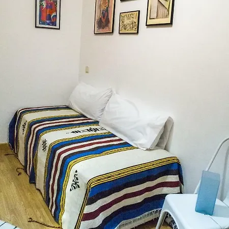 La Casa De Infantes By Ap トレド