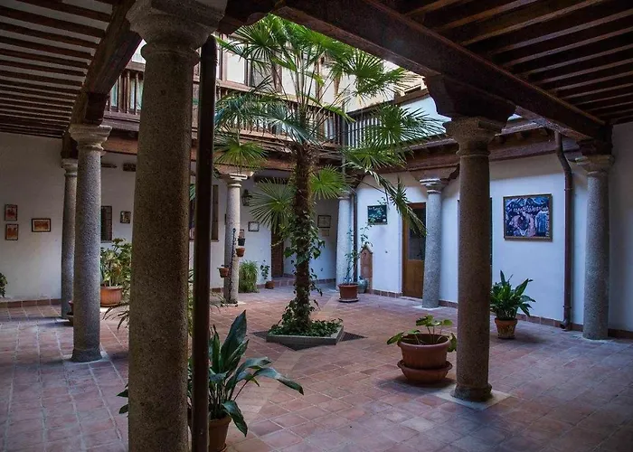 La Casa De Infantes By Ap * Toledo